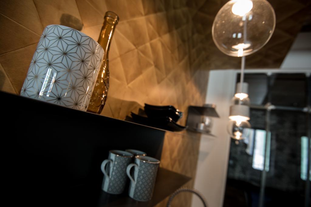 Apartament "Un Lieu Unique" Le Gold Et Le Cocon Annecy Zewnętrze zdjęcie